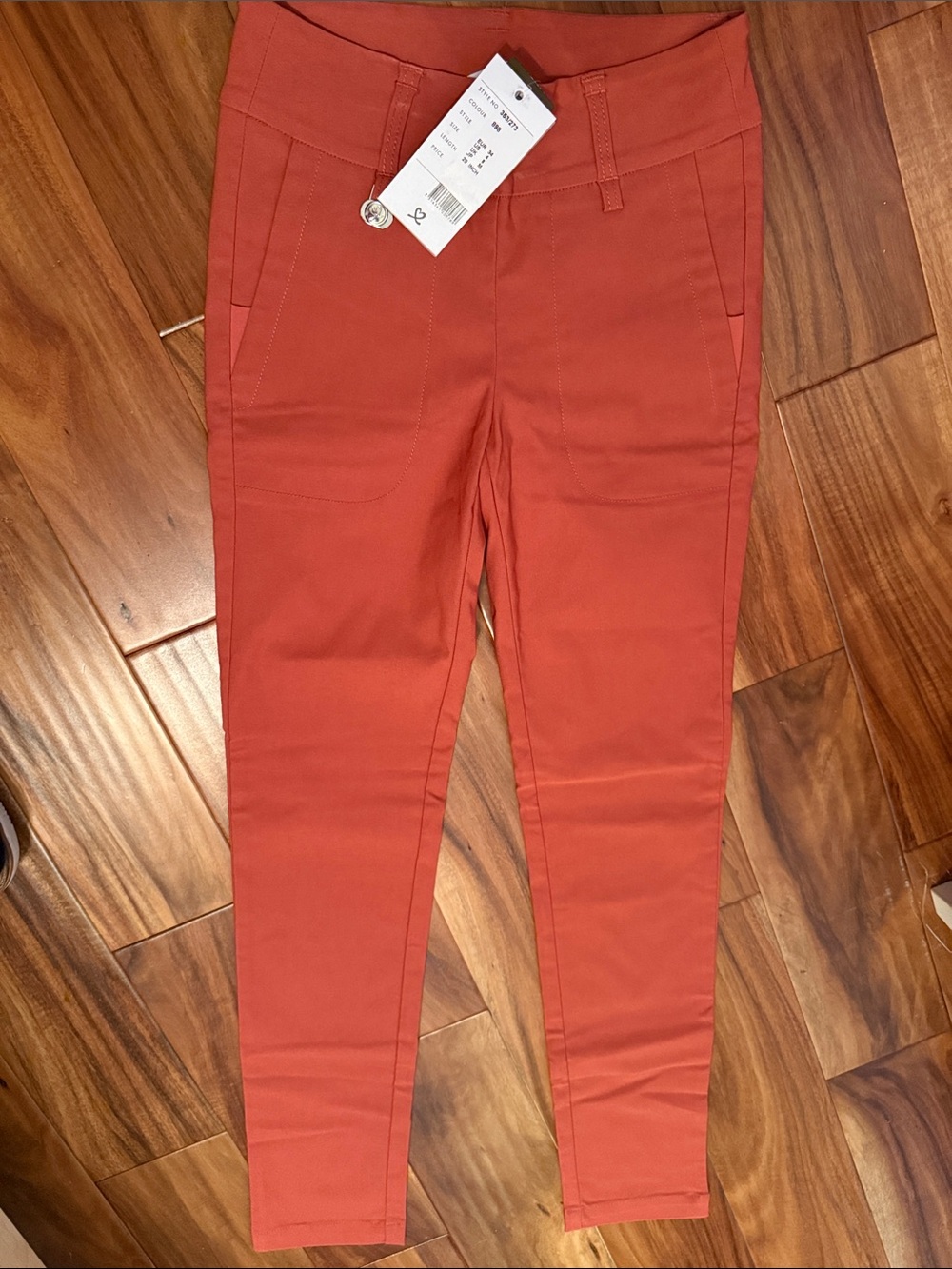 Daily Sports Coral/Copper Color Cropped Performance Pants